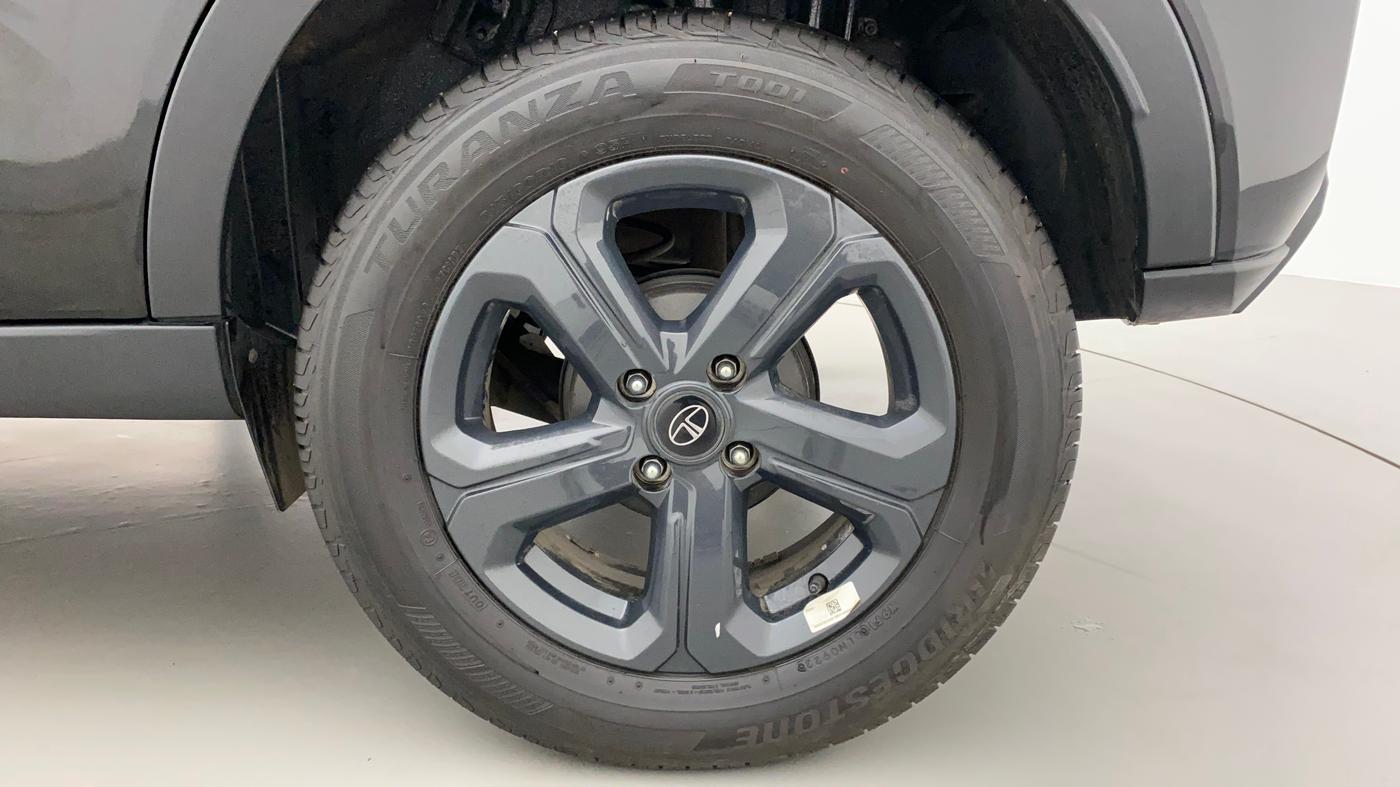 2022 Tata NEXON XZA PLUS (O) PETROL DARK EDITION, Petrol, Automatic, 4,391 km, Left Rear Wheel