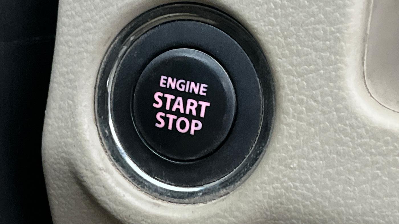 2018 Maruti Ciaz ALPHA  AT 1.5 SHVS PETROL, Petrol, Automatic, 1,02,771 km, Keyless Start/ Stop Button