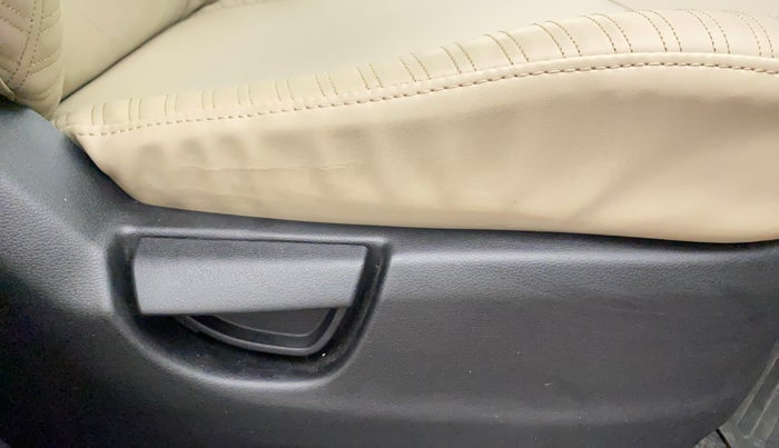 2019 Hyundai NEW SANTRO MAGNA, Petrol, Manual, 16,626 km, Driver Side Adjustment Panel