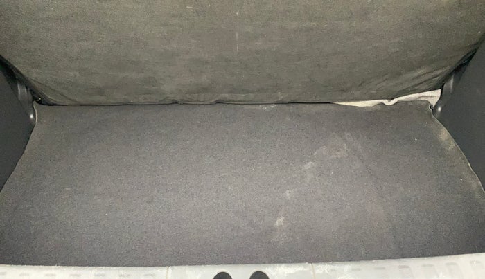 2019 Ford New Figo TITANIUM 1.2 PETROL MT, Petrol, Manual, 31,429 km, Boot Inside