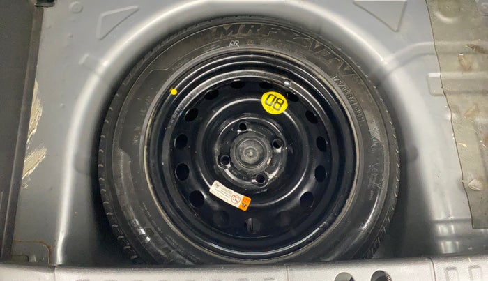 2019 Ford New Figo TITANIUM 1.2 PETROL MT, Petrol, Manual, 31,429 km, Spare Tyre