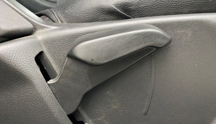 2019 Ford New Figo TITANIUM 1.2 PETROL MT, Petrol, Manual, 31,429 km, Driver Side Adjustment Panel