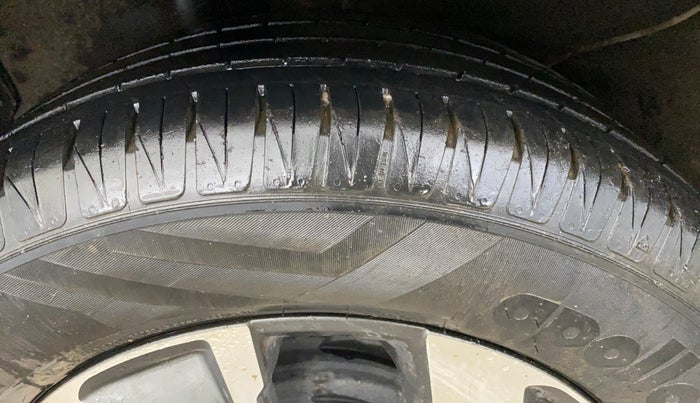 2021 KIA SONET HTX PLUS 1.0 IMT, Petrol, Manual, 39,924 km, Right Rear Tyre Tread