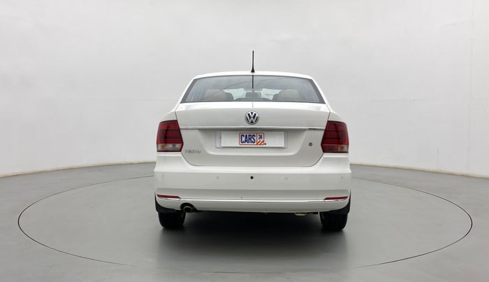 2015 Volkswagen Vento HIGHLINE 1.6 MPI, Petrol, Manual, 83,825 km, Back/Rear