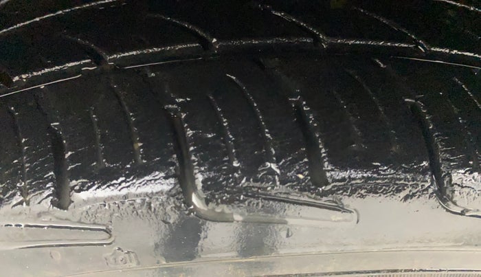 2015 Hyundai Xcent S 1.2, Petrol, Manual, 77,021 km, Left Front Tyre Tread