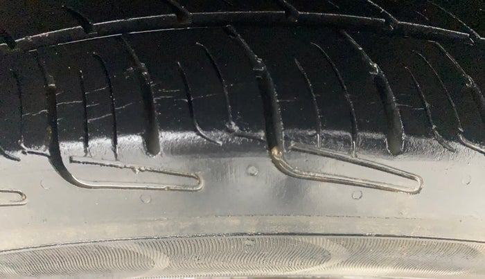 2015 Hyundai Xcent S 1.2, Petrol, Manual, 77,021 km, Left Rear Tyre Tread