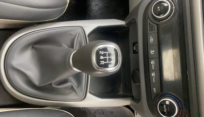 2020 Hyundai GRAND I10 NIOS SPORTZ 1.2 KAPPA VTVT CNG, CNG, Manual, 69,942 km, Gear Lever