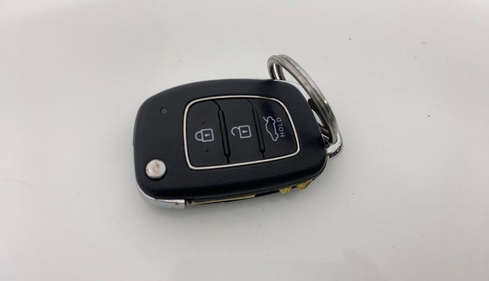 2020 Hyundai GRAND I10 NIOS SPORTZ 1.2 KAPPA VTVT CNG, CNG, Manual, 69,942 km, Key Close Up