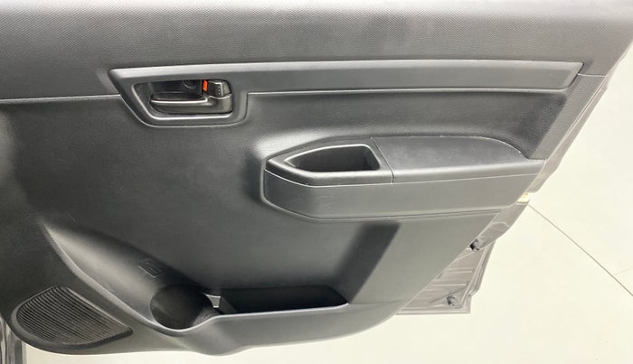 2020 Maruti S PRESSO VXI (O), Petrol, Manual, 18,522 km, Driver Side Door Panels Control
