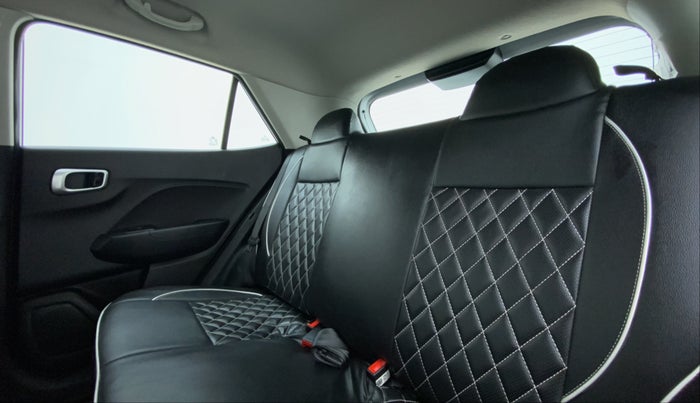2021 Hyundai VENUE S MT 1.2 KAPPA, Petrol, Manual, 12,363 km, Right Side Rear Door Cabin