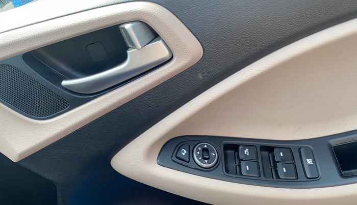 2019 Hyundai Elite i20 ASTA (O) CVT, Petrol, Automatic, 40,041 km, Driver Side Door Panels Control