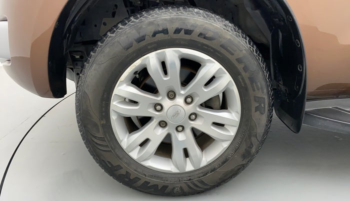 2016 Ford Endeavour 2.2l 4X4 MT Trend, Diesel, Manual, 79,463 km, Left Front Wheel