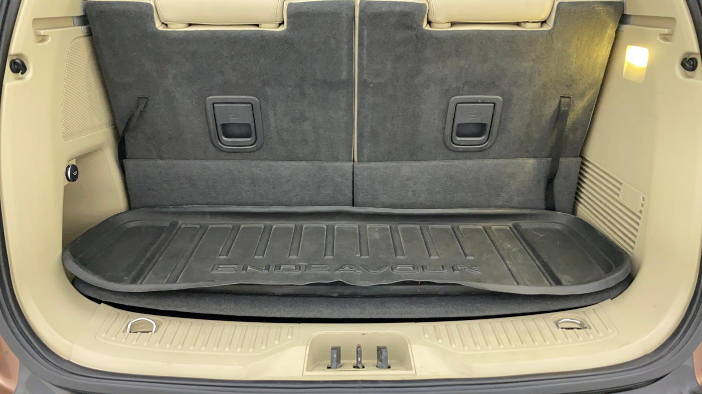 2016 Ford Endeavour 2.2l 4X4 MT Trend, Diesel, Manual, 79,463 km, Boot Inside