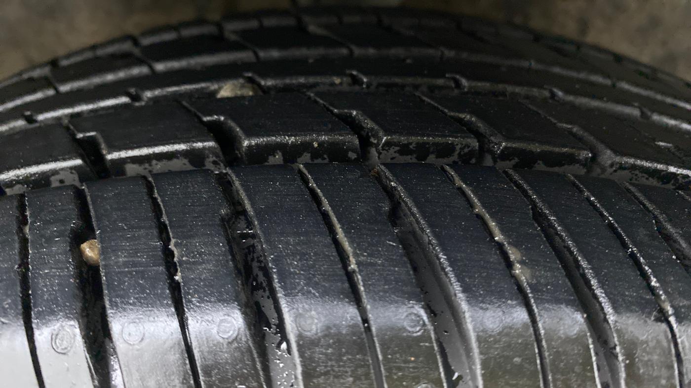 2010 Maruti Alto K10 LXI P, Petrol, Manual, 33,888 km, Right Front Tyre Tread