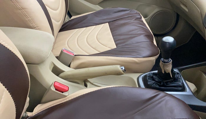 2013 Honda City 1.5L I-VTEC S MT, Petrol, Manual, 1,15,949 km, Gear Lever