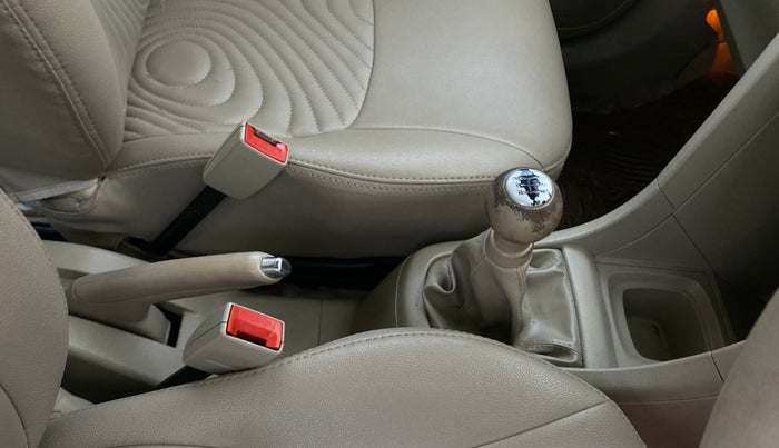 2015 Maruti Ertiga VXI CNG, CNG, Manual, 81,031 km, Gear Lever