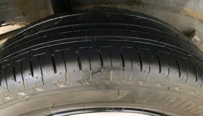 2024 Honda Amaze 1.2L I-VTEC S, Petrol, Manual, 5,266 km, Right Rear Tyre Tread