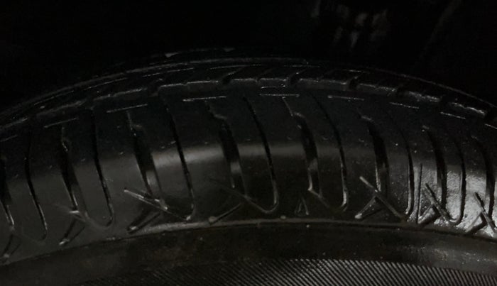 2018 Renault Kwid CLIMBER 1.0, Petrol, Manual, 51,509 km, Right Front Tyre Tread