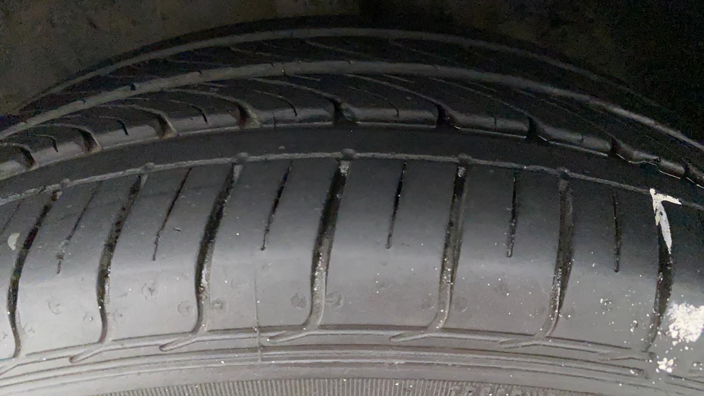 2018 Toyota YARIS VX CVT, Petrol, Automatic, 49,322 km, Right Front Tyre Tread