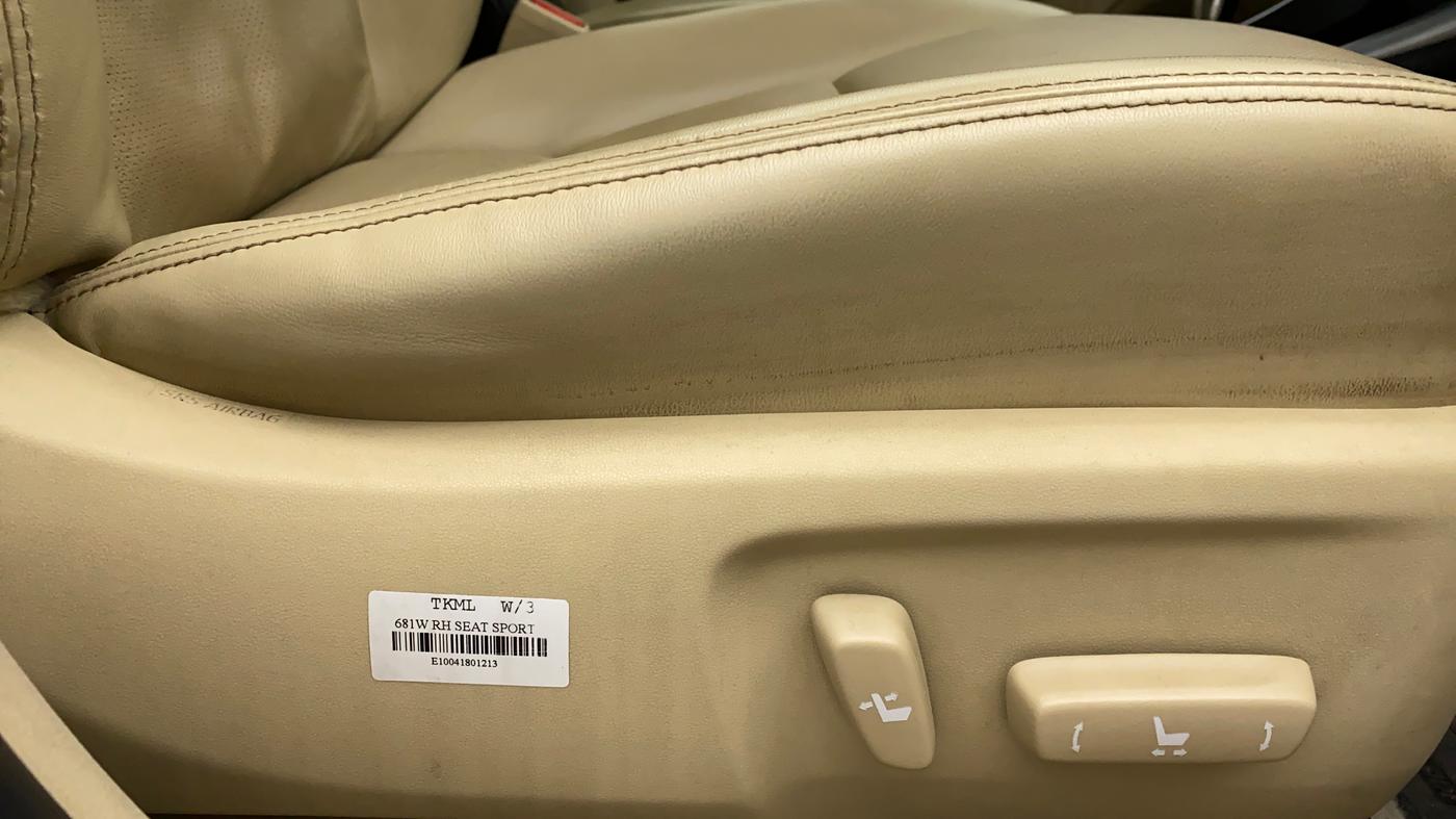 2018 Toyota YARIS VX CVT, Petrol, Automatic, 49,322 km, Driver Side Adjustment Panel