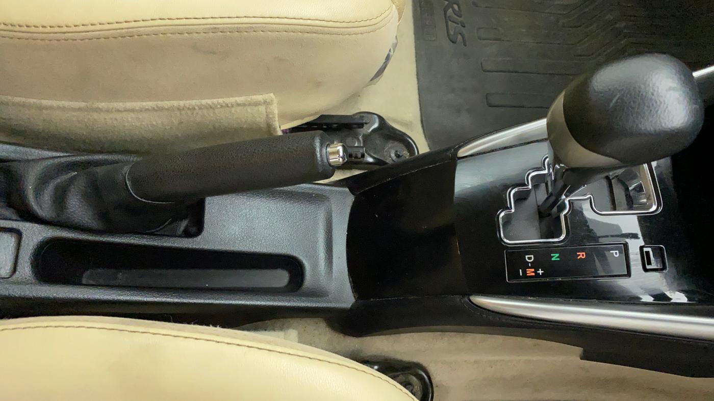 2018 Toyota YARIS VX CVT, Petrol, Automatic, 49,322 km, Gear Lever