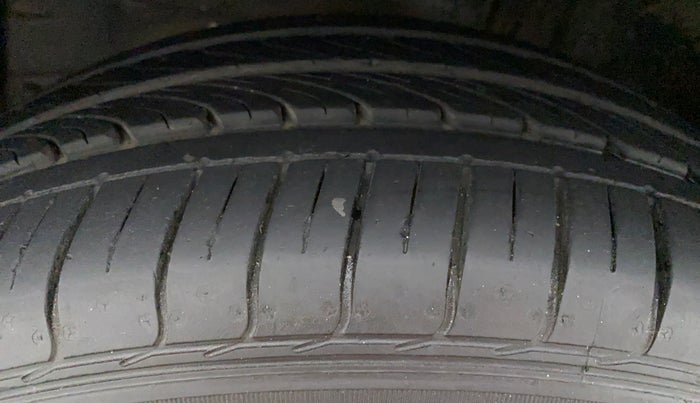 2018 Toyota YARIS VX CVT, Petrol, Automatic, 49,322 km, Right Rear Tyre Tread