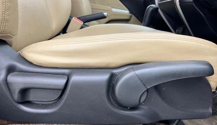 2015 Honda City 1.5L I-VTEC VX CVT, Petrol, Automatic, 43,089 km, Driver Side Adjustment Panel