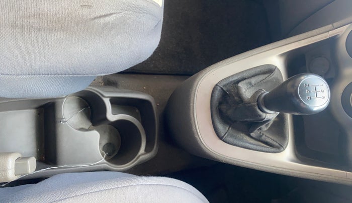 2013 Hyundai i10 MAGNA 1.1, Petrol, Manual, 59,689 km, Gear Lever