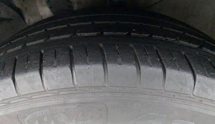 2017 Hyundai Creta 1.6 SX PLUS AUTO PETROL, Petrol, Automatic, 38,308 km, Left Front Tyre Tread