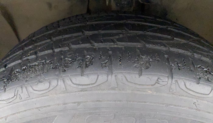 2018 Jeep Compass LIMITED 1.4 PETROL AT, Petrol, Automatic, 89,282 km, Left Front Tyre Tread