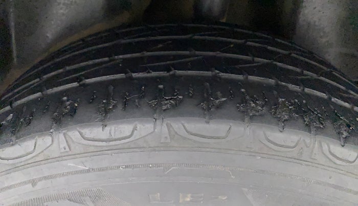 2018 Jeep Compass LIMITED 1.4 PETROL AT, Petrol, Automatic, 89,282 km, Left Rear Tyre Tread