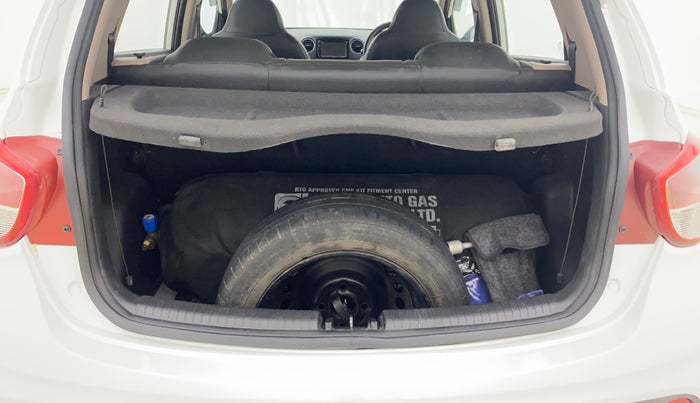 2017 Hyundai Grand i10 MAGNA 1.2 KAPPA VTVT, CNG, Manual, 55,274 km, Boot Inside