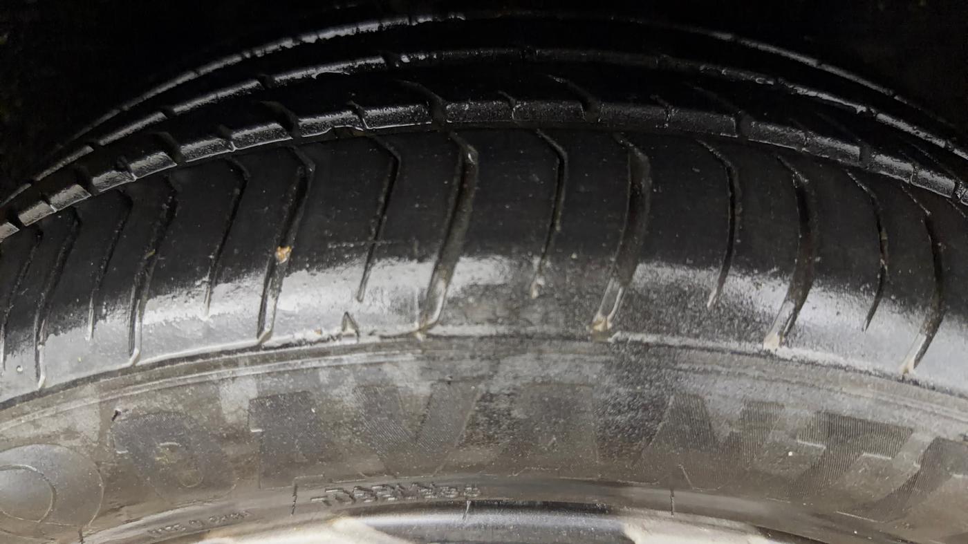 2022 Tata ALTROZ XM PLUS PETROL, Petrol, Manual, 63,153 km, Right Front Tyre Tread