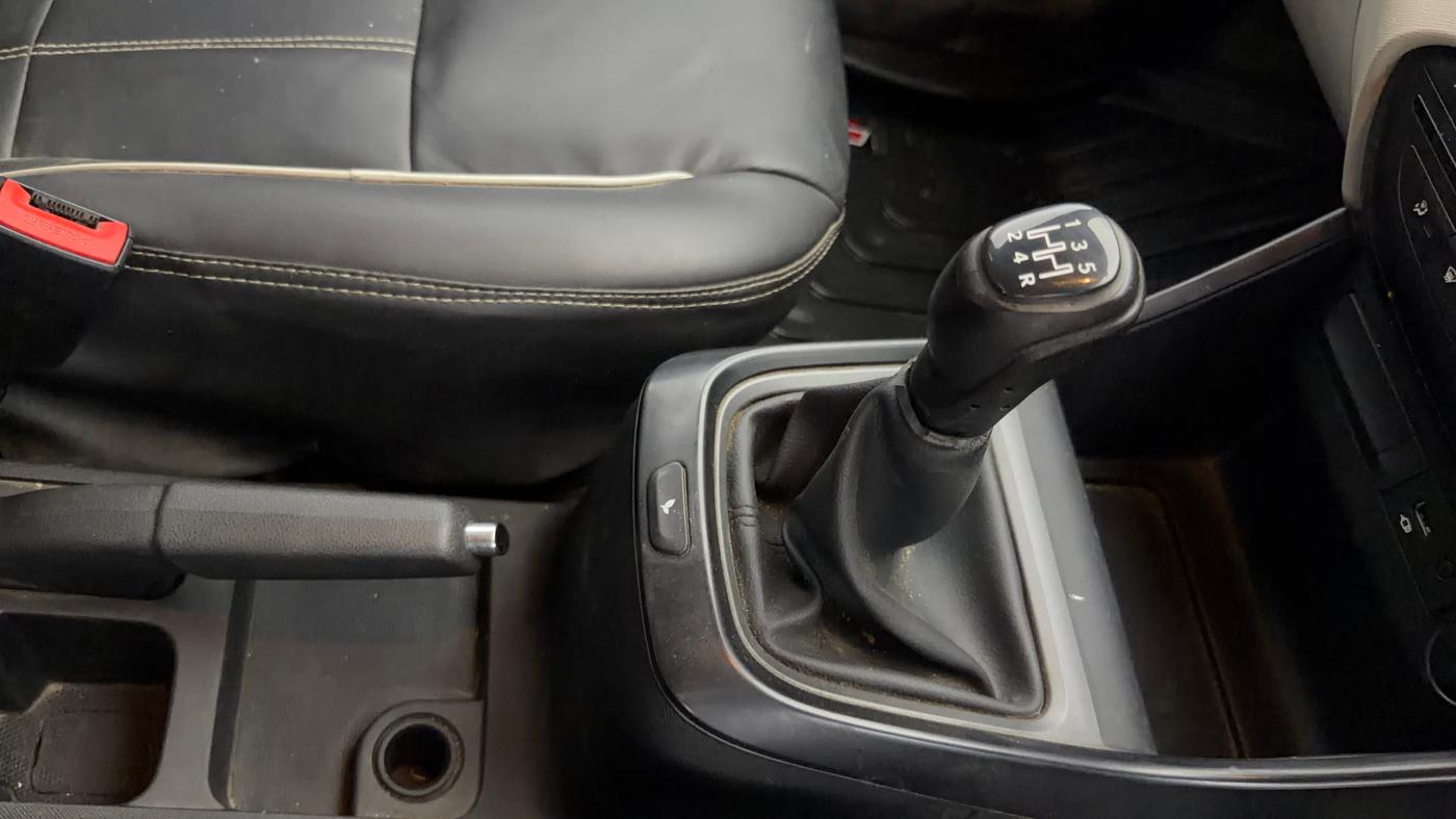 2022 Tata ALTROZ XM PLUS PETROL, Petrol, Manual, 63,153 km, Gear Lever
