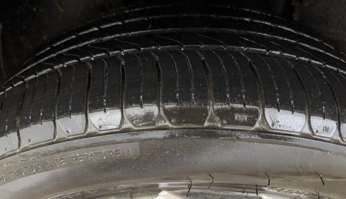 2022 Tata ALTROZ XM PLUS PETROL, Petrol, Manual, 63,153 km, Right Rear Tyre Tread