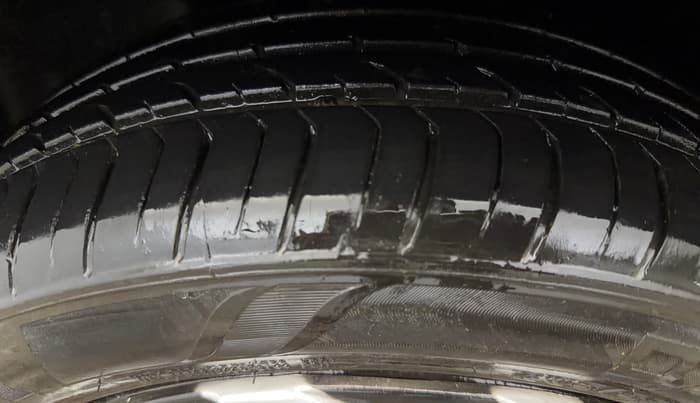 2022 Tata ALTROZ XM PLUS PETROL, Petrol, Manual, 63,153 km, Left Front Tyre Tread