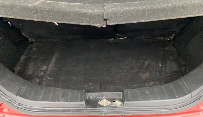 2013 Maruti Wagon R Stingray VXI, Petrol, Manual, 49,149 km, Boot Inside