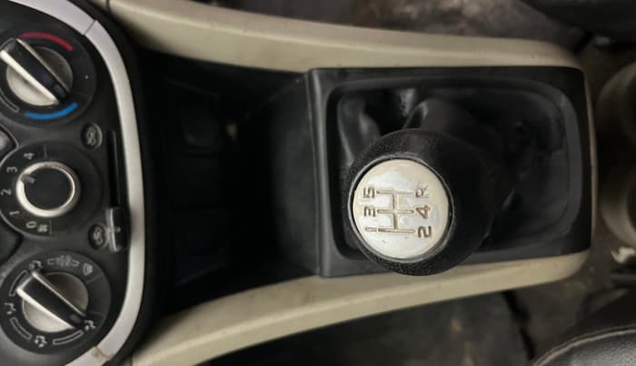 2016 Maruti Celerio VXI, CNG, Manual, 69,447 km, Gear Lever