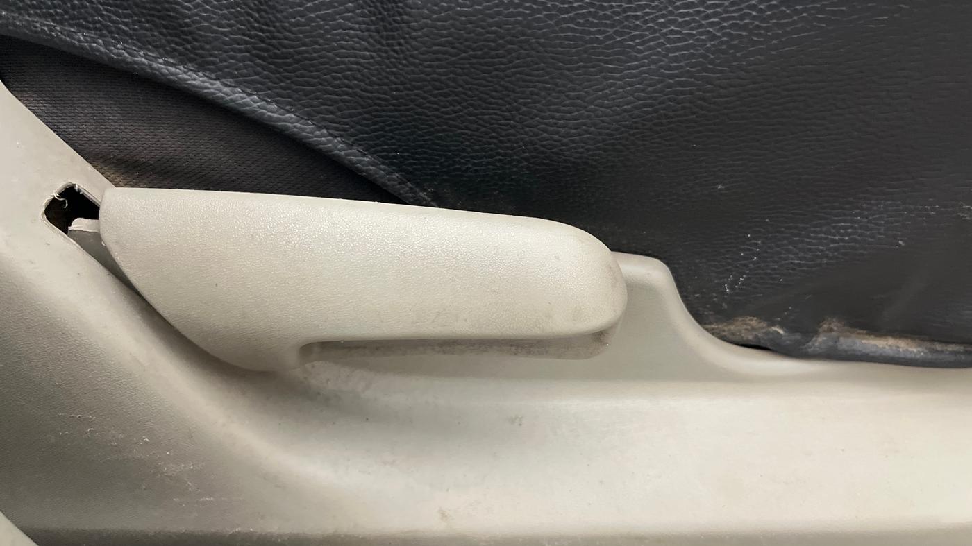 2016 Maruti Celerio VXI, CNG, Manual, 69,493 km, Driver Side Adjustment Panel