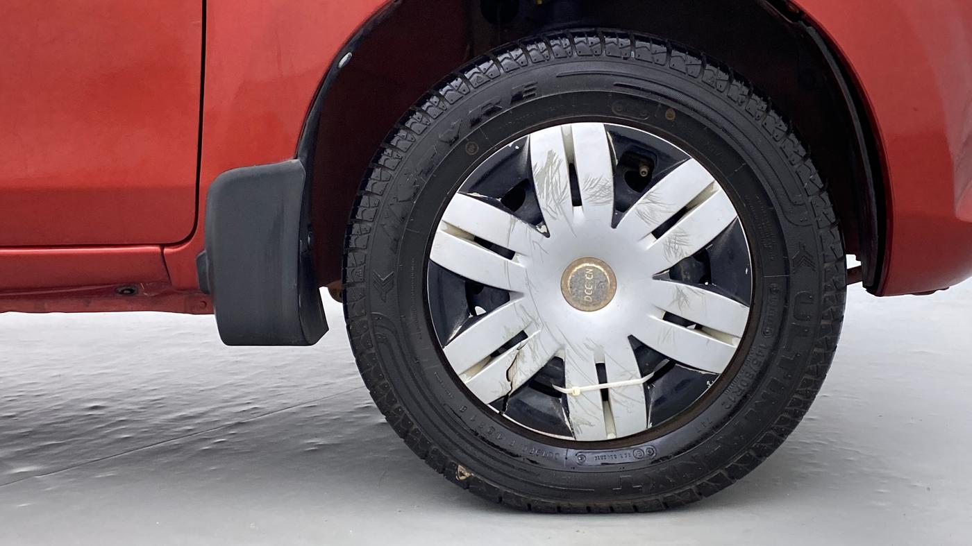2016 Maruti Alto 800 LXI, Petrol, Manual, 12 km, Right Front Wheel