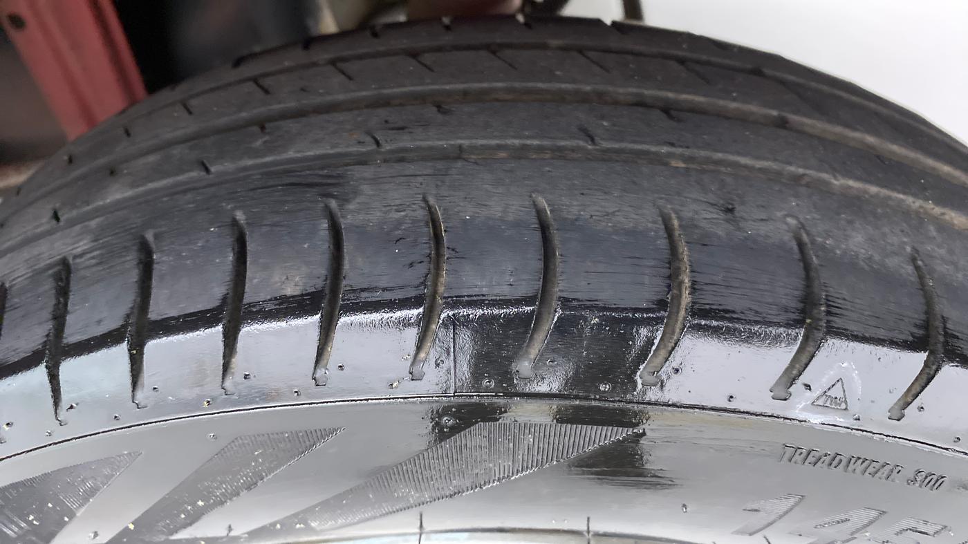 2016 Maruti Alto 800 LXI, Petrol, Manual, 12 km, Left Rear Tyre Tread