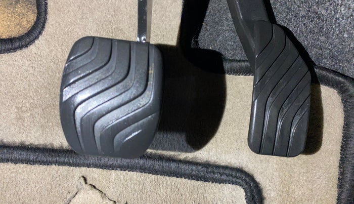 2018 Renault Kwid RXT 1.0 AMT, Petrol, Automatic, 28,067 km, Pedals