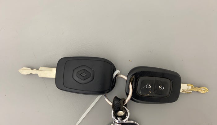 2018 Renault Kwid RXT 1.0 AMT, Petrol, Automatic, 28,067 km, Key Close Up