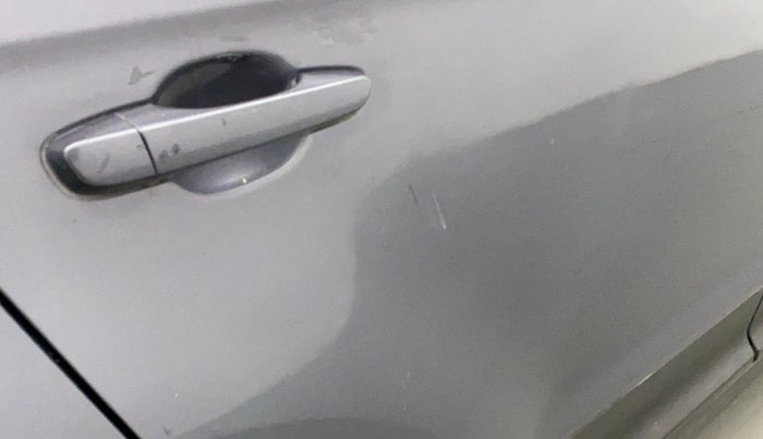 2017 Hyundai Creta E PLUS 1.6 PETROL, Petrol, Manual, 31,237 km, Right rear door - Minor scratches