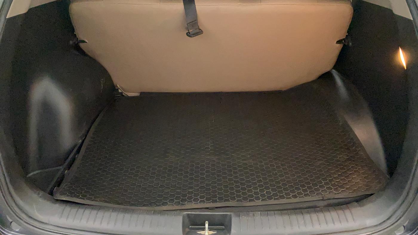 2017 Hyundai Creta E PLUS 1.6 PETROL, Petrol, Manual, 31,237 km, Boot Inside