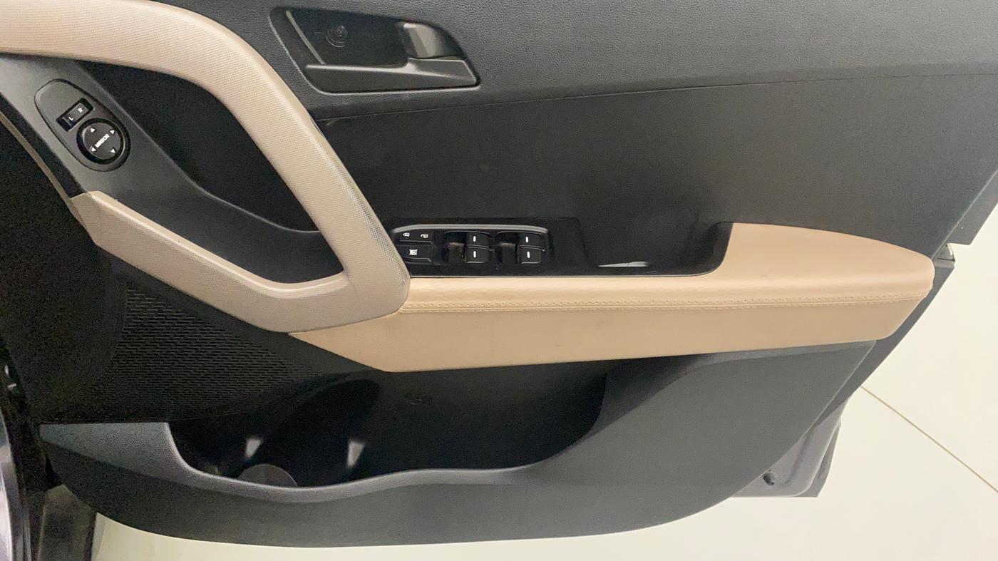 2017 Hyundai Creta E PLUS 1.6 PETROL, Petrol, Manual, 31,237 km, Driver Side Door Panels Control