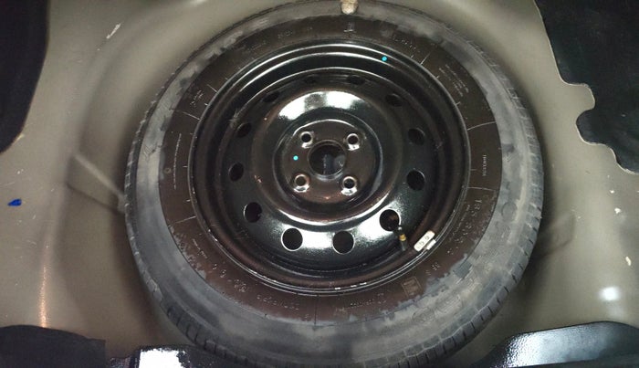 2015 Maruti Swift Dzire VXI, Petrol, Manual, 35,160 km, Spare Tyre