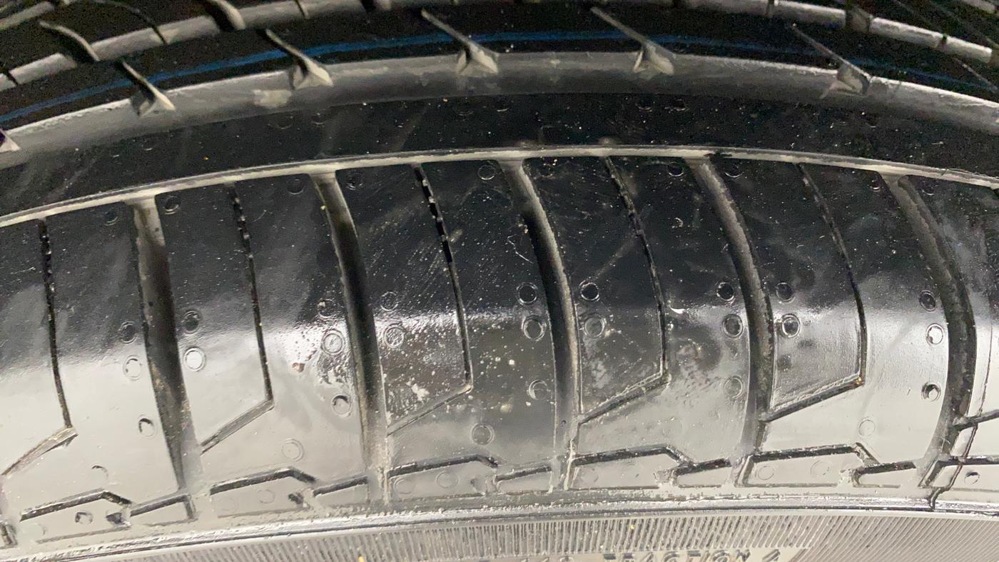 2016 Maruti Baleno ALPHA PETROL 1.2, Petrol, Manual, 52,703 km, Left Front Tyre Tread