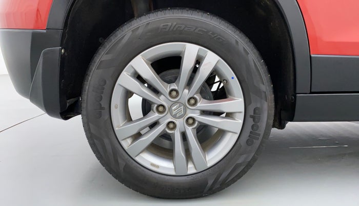 2016 Maruti Vitara Brezza ZDI PLUS DUAL TONE, Diesel, Manual, 52,068 km, Right Rear Wheel