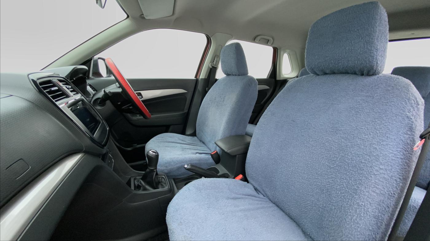 2016 Maruti Vitara Brezza ZDI PLUS DUAL TONE, Diesel, Manual, 52,068 km, Right Side Front Door Cabin